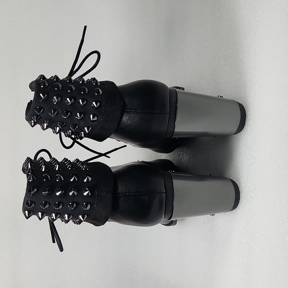 Blackheart Studded Black Combat Boots Hot Topic NIB Size 8 - Picture 3 of 16